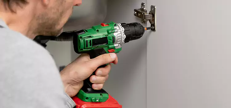 Commercial Door Hinge Repair Rotterdam