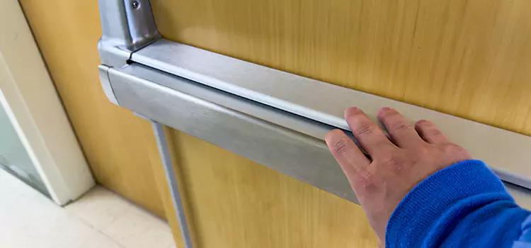 Installing a Push Bar on a Door Rotterdam